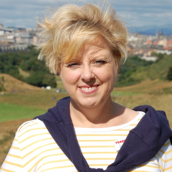 Meet your Posher, Julie - Picture 1 of 1